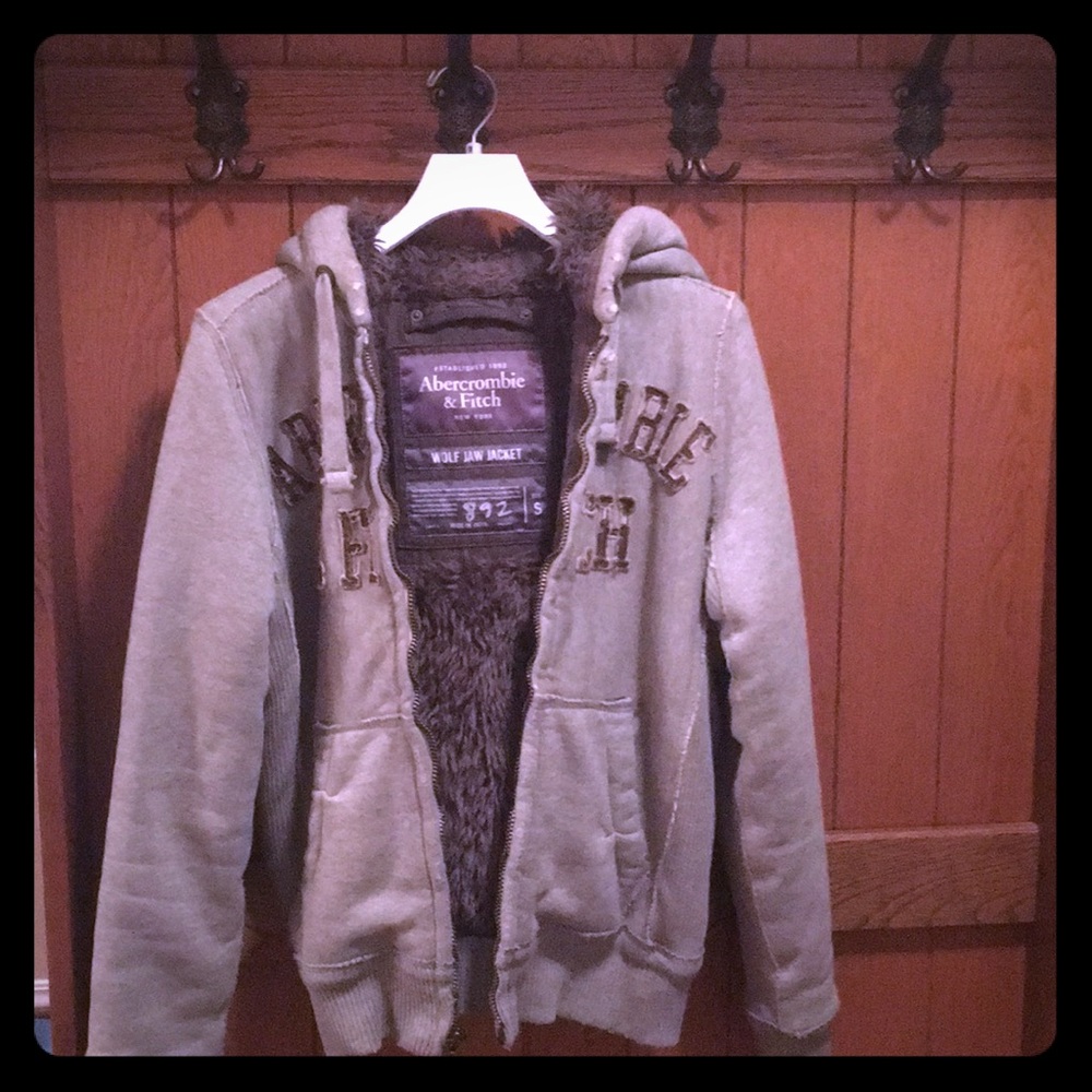 Men’s Abercrombie and Fitch Wolf Jaw Jacket